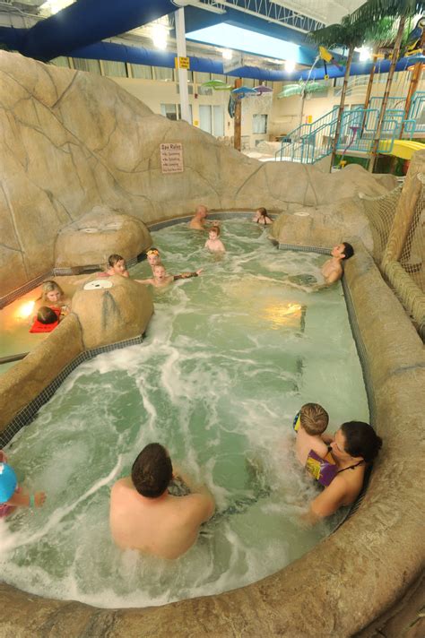 water park batavia ny|Palm Island Indoor Waterpark .